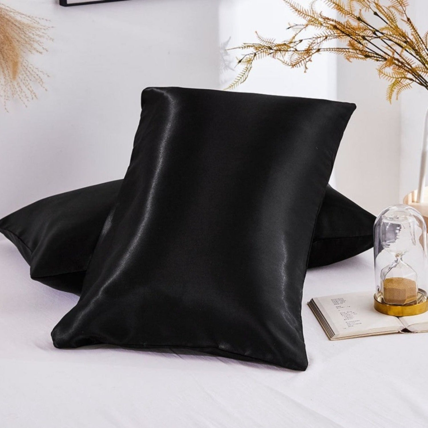 Ashanti Curls Single Satin Pillowcase- Black